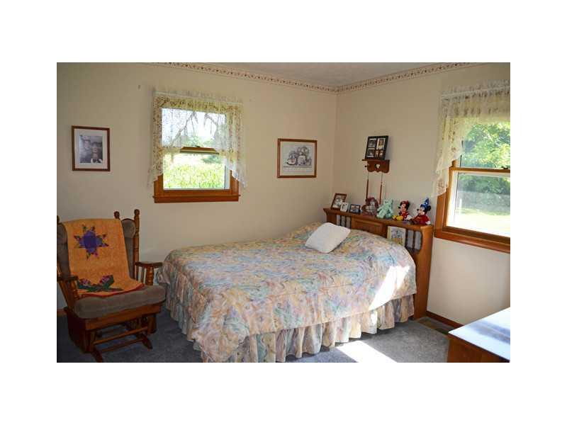 5176 Jonesville Road Columbus, IN 47201 - Photo 14 of 23 Gallery Image 14