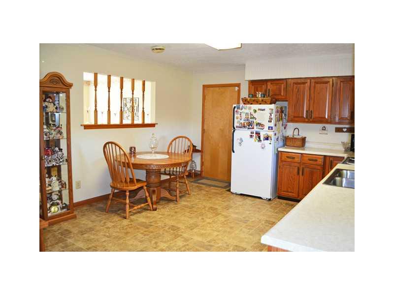 5176 Jonesville Road Columbus, IN 47201 - Photo 8 of 23 Gallery Image 8