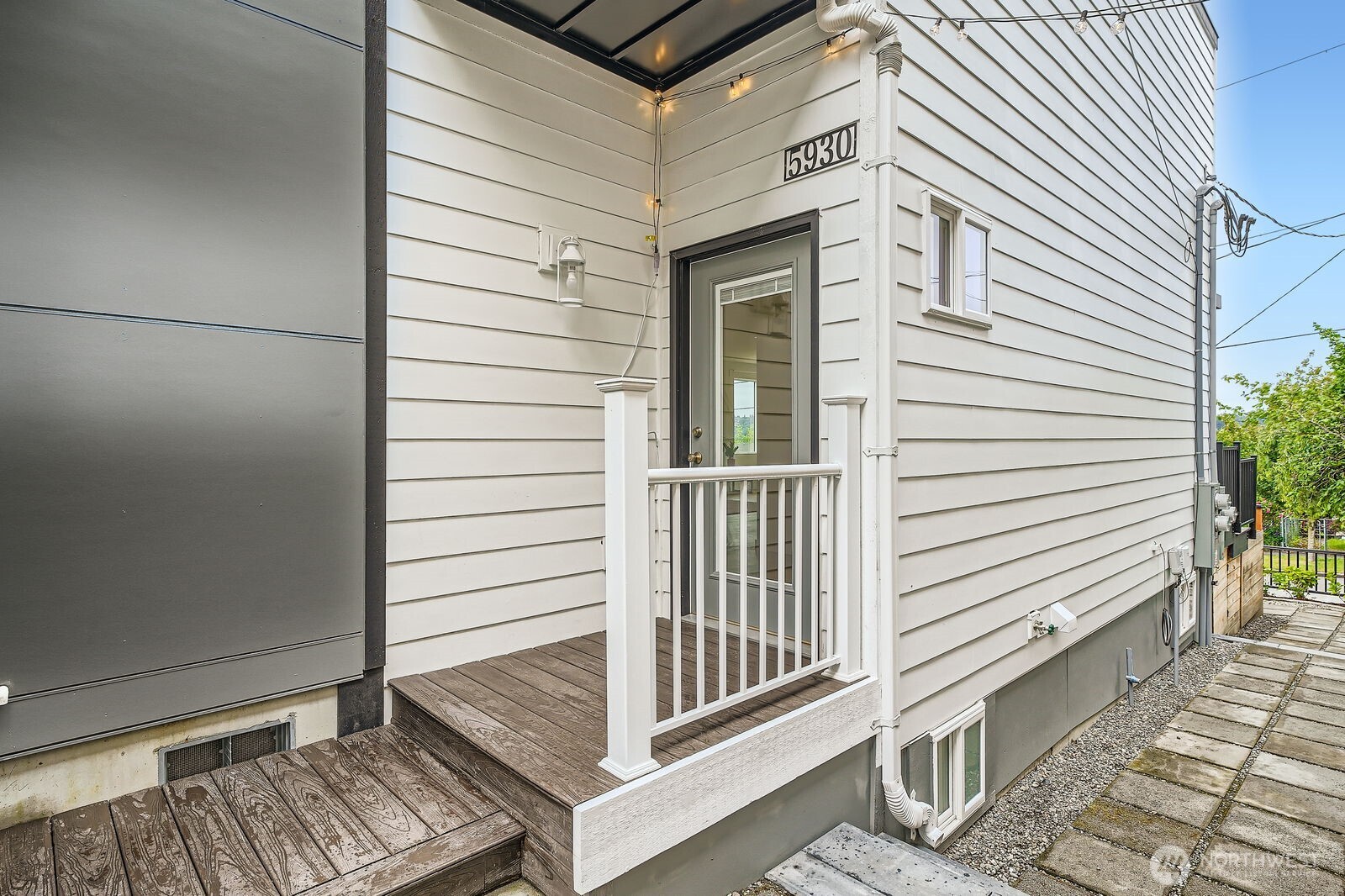5930 18th Avenue South Seattle, WA 98108 - Photo 35 of 37