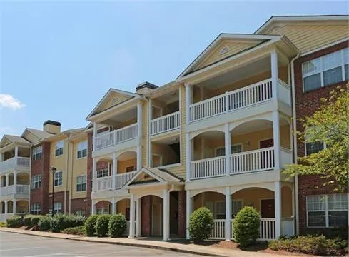 $1,470 | 3920 Club Drive, Unit 109, Duluth, GA 30096