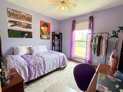 $285,000 | 2022 Aspen Drive, Woodstock, IL 60098