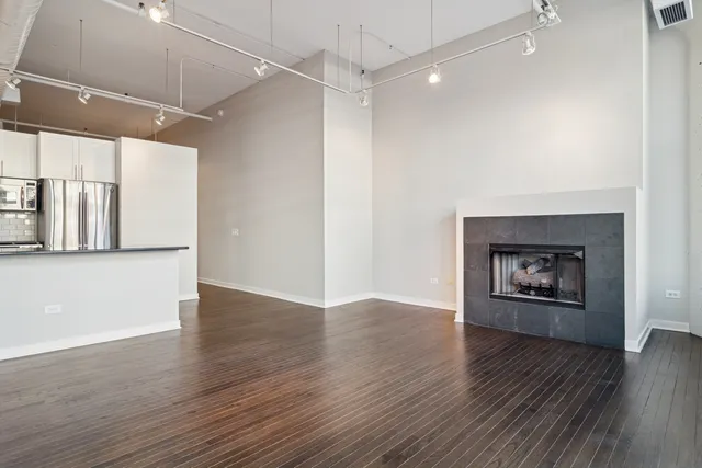 $2,650 | 333 West Hubbard Street, Unit 502, Chicago, IL 60654