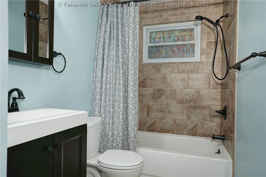 926 Ridgemont Road Charleston, WV 25314 - Photo 13 of 27 Gallery Image 13