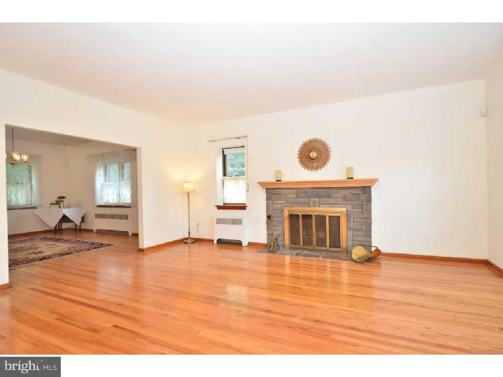 731 South Providence Road Wallingford, PA 19086 - Photo 3 of 23