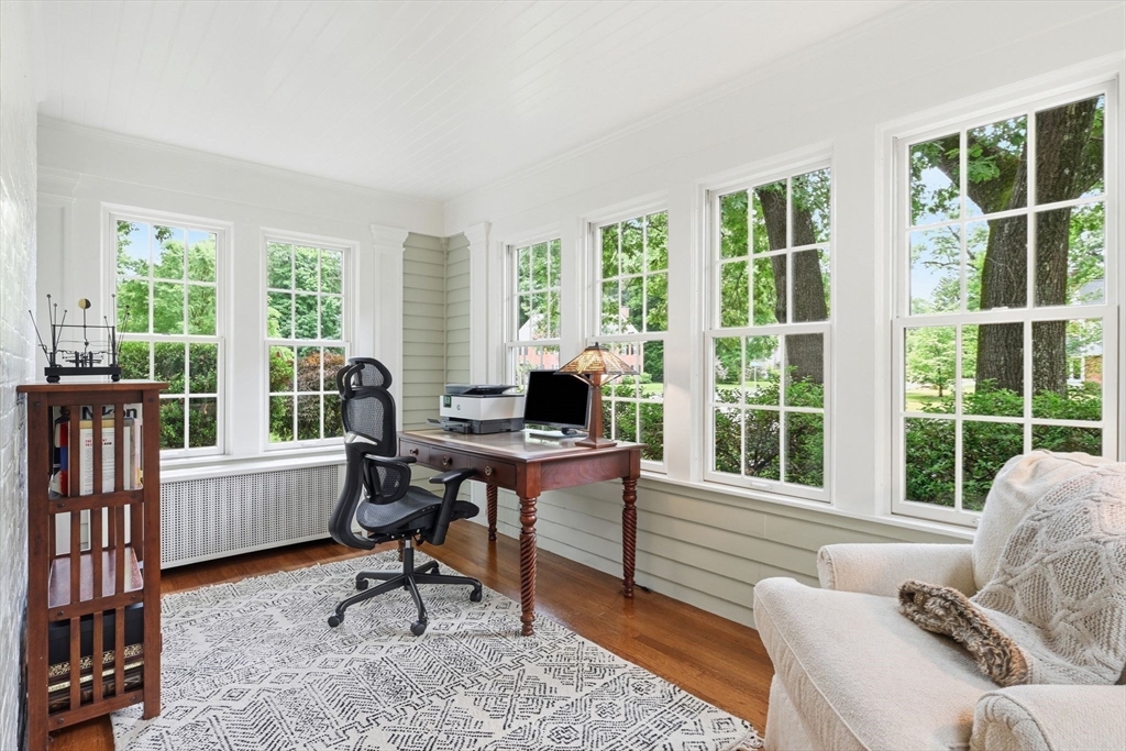 164 Farmington Road Longmeadow, MA 01106 - Photo 4 of 42