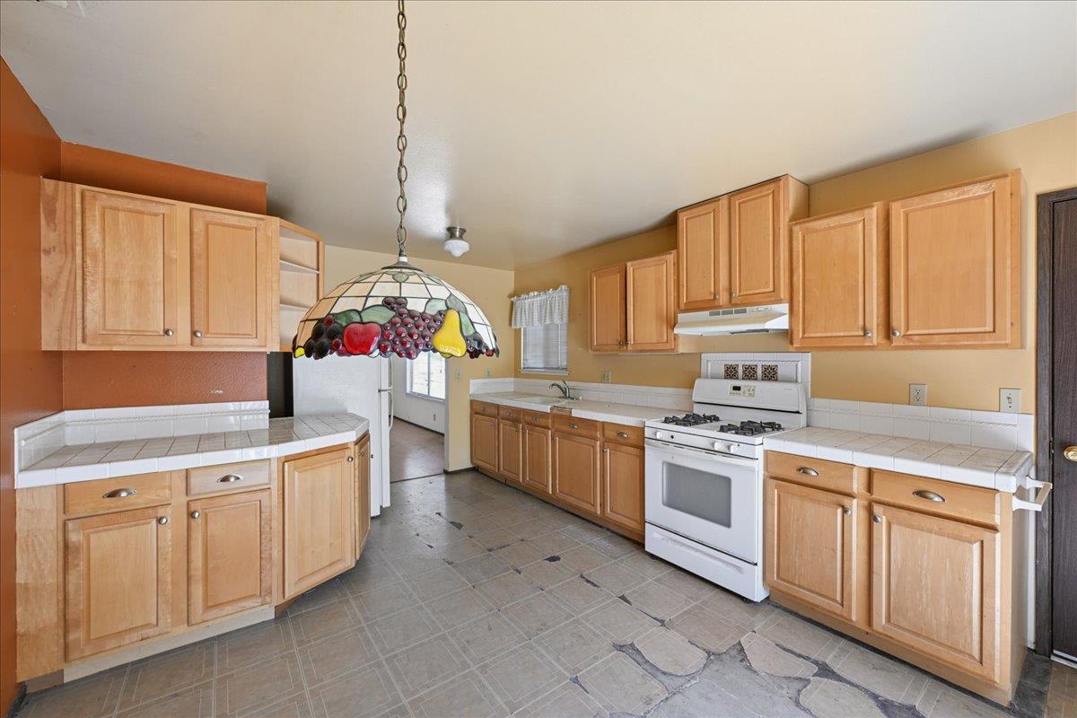 4908 Ruger Court Sacramento, CA 95842 - Photo 8 of 26