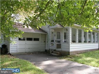 609 Winding Road Hatboro, PA 19040 - Photo 2 of 9 Exterior Front