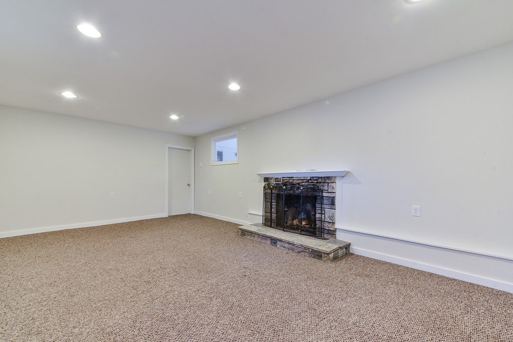 14 Saybrook Road Framingham, MA 01701 - Photo 14 of 27 Gallery Image 14