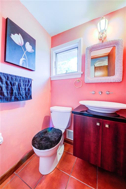 3927 Edge Road Pittsburgh, PA 15227 - Photo 13 of 25 1st floor 1/2 bath located off center hallway