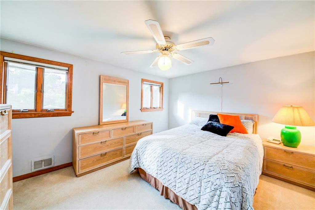 3927 Edge Road Pittsburgh, PA 15227 - Photo 16 of 25 Gallery Image 16