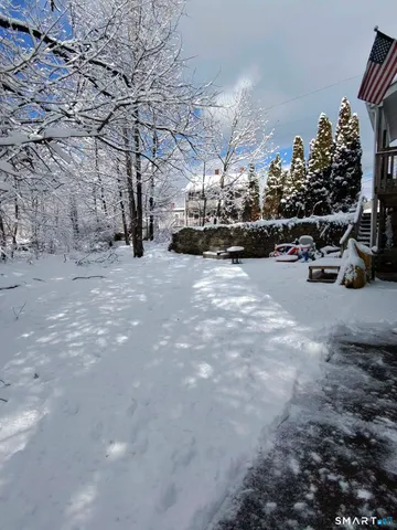 $1,600 | 69 Franklin Street, Killingly, CT 06239