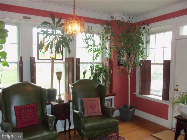 208 Marshall Road Lansdowne, PA 19050 - Photo 3 of 25 Sun Room
