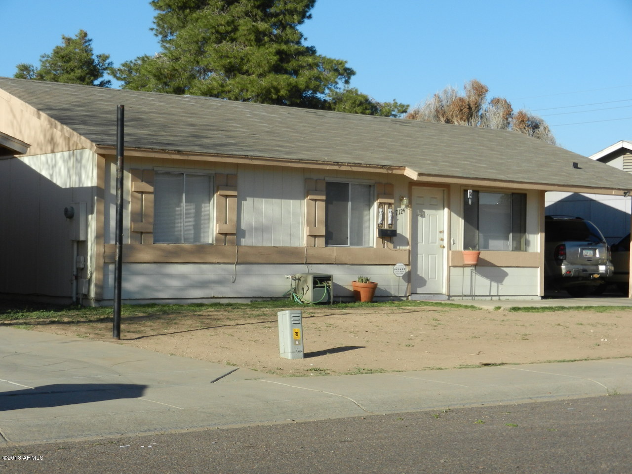 7124 West Flower Street Phoenix, AZ 85033 - Photo 1 of 1 DSCN1270