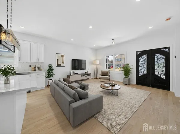 $825,000 | 66 Henry Street, Port Reading, NJ 07008