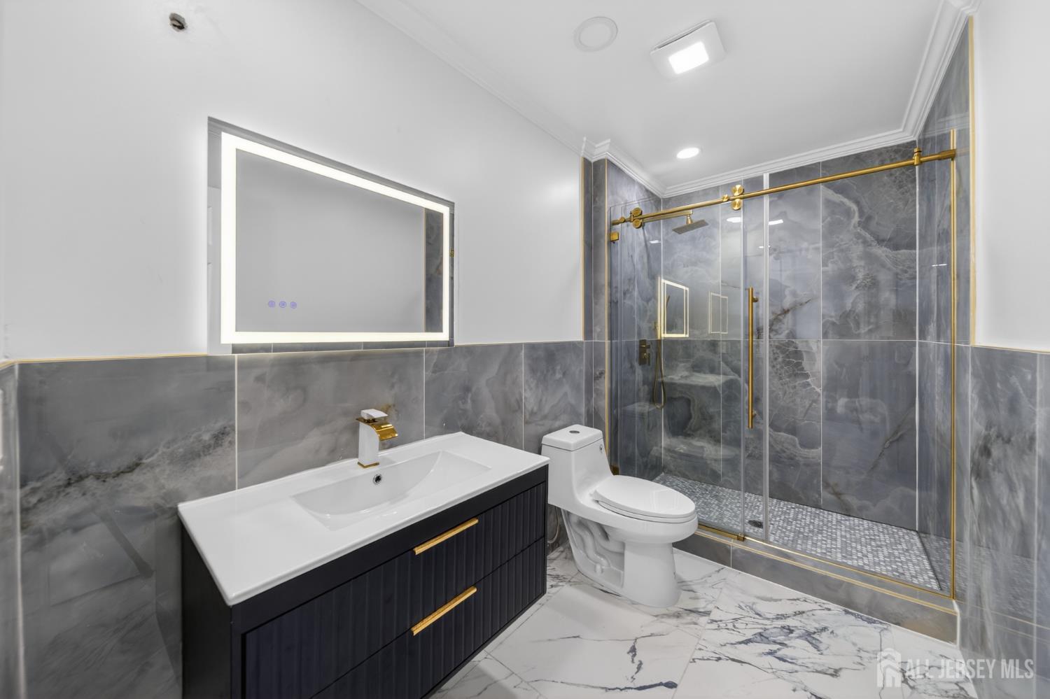 66 Henry Street Port Reading, NJ 07008 - Photo 10 of 14