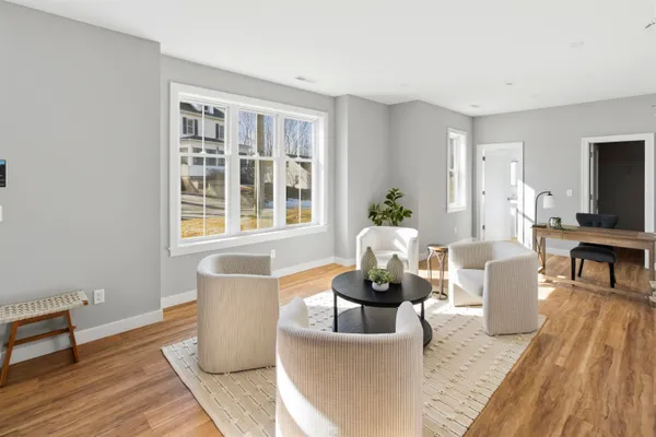 $1,350,000 | 3 Woodbury Avenue, Unit 3, Portsmouth, NH 03801