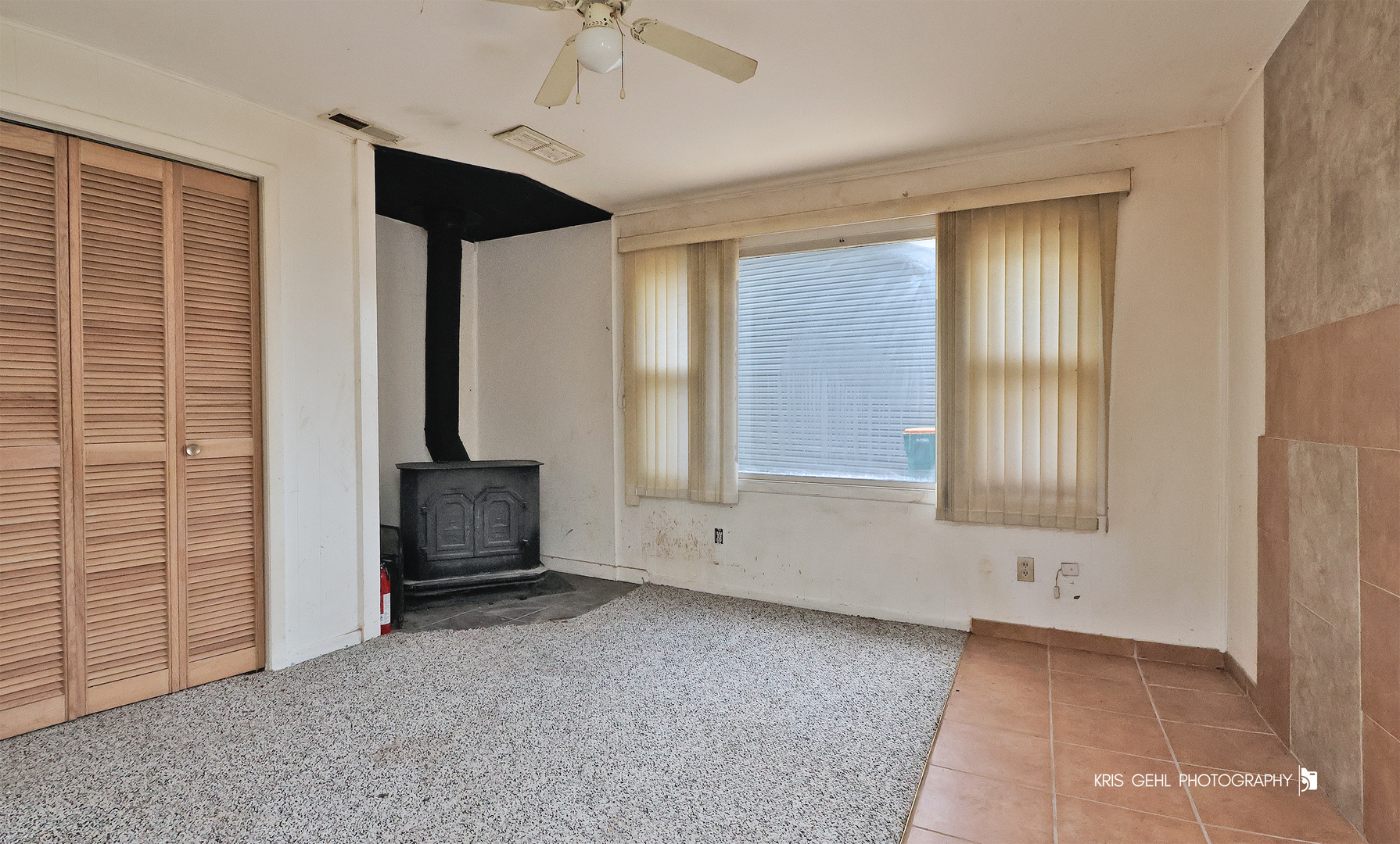 143 Eagle Point Road Fox Lake, IL 60020 - Photo 12 of 19 an empty room with windows