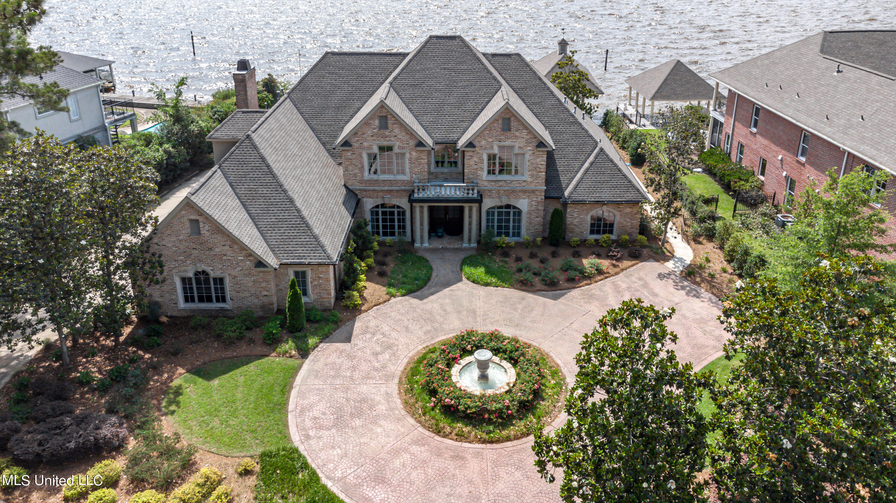 104 Colony Way Brandon, MS 39047 - Photo 2 of 45 104 Colony Way drone-12