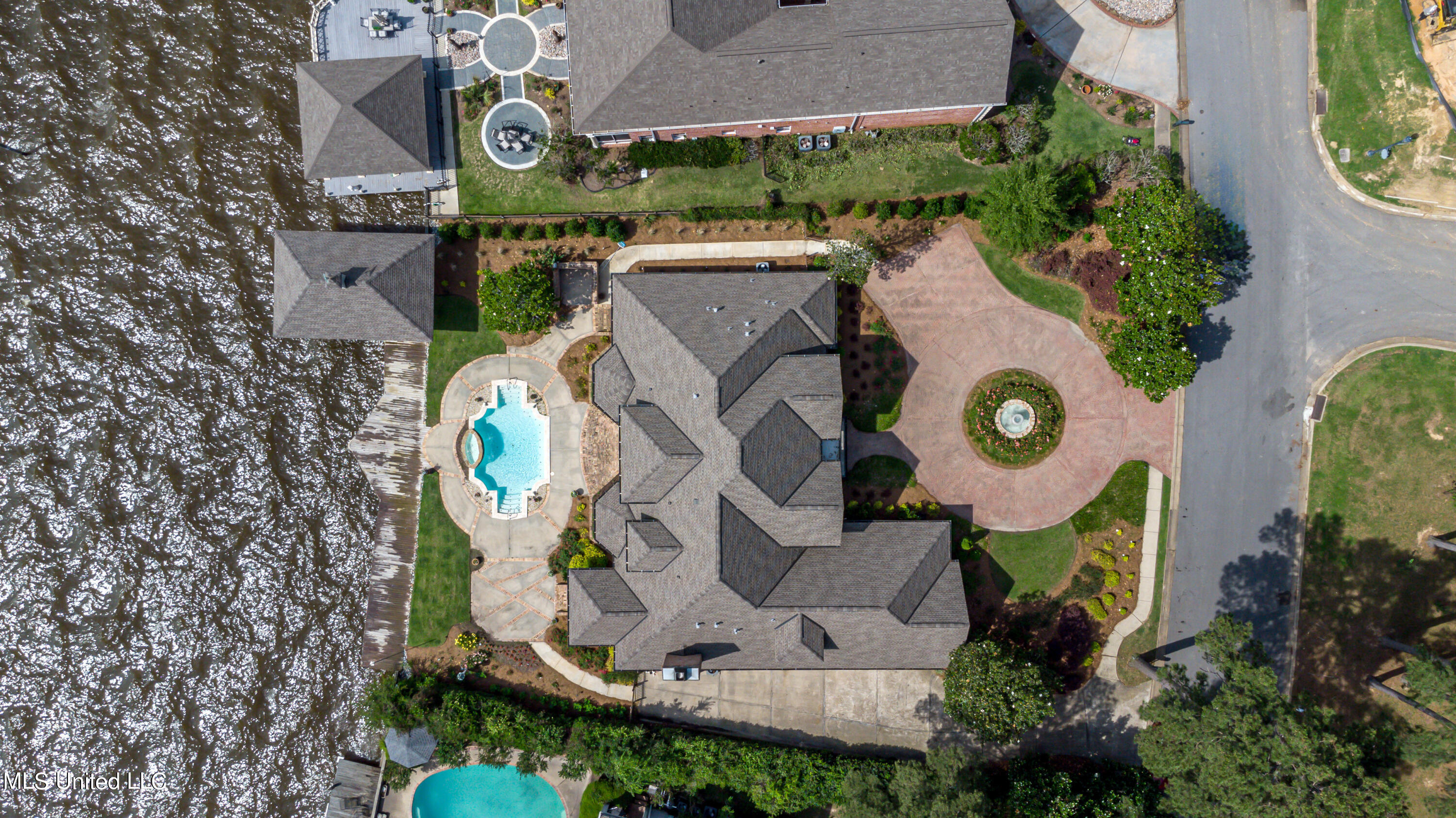 104 Colony Way Brandon, MS 39047 - Photo 3 of 45 104 Colony Way drone-11