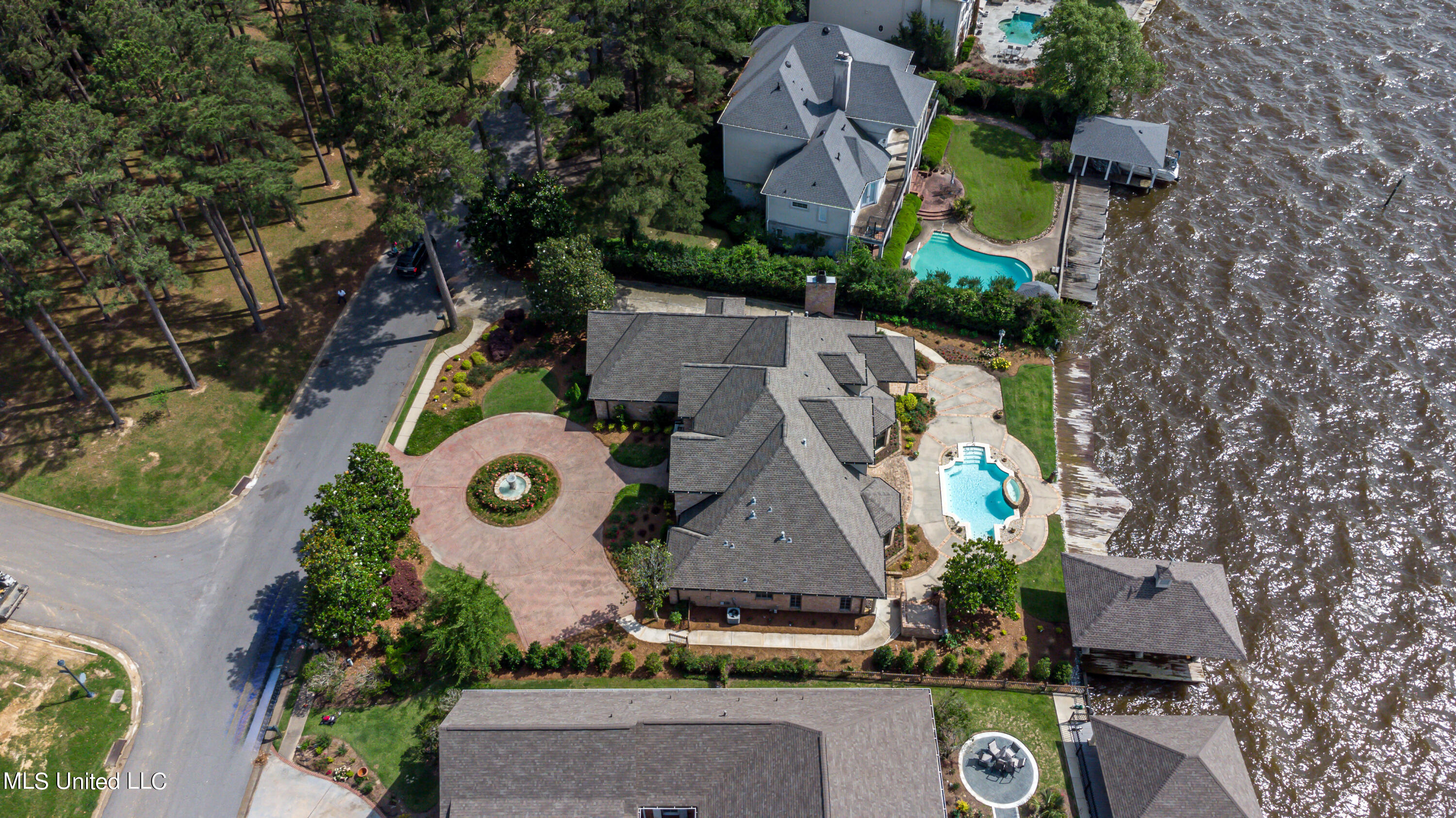 104 Colony Way Brandon, MS 39047 - Photo 43 of 45 104 Colony Way drone-6