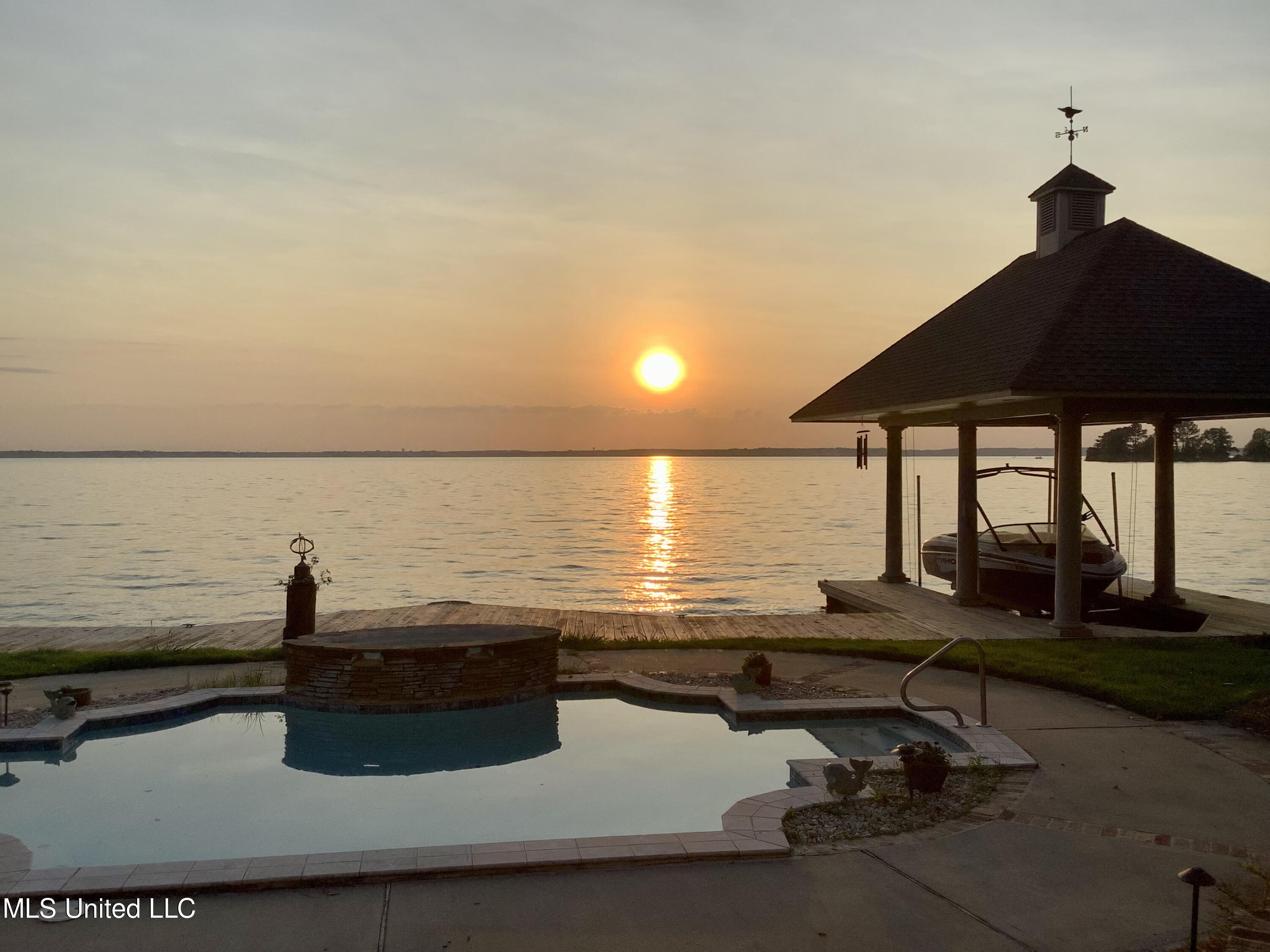 104 Colony Way Brandon, MS 39047 - Photo 7 of 45 104 CW sunset