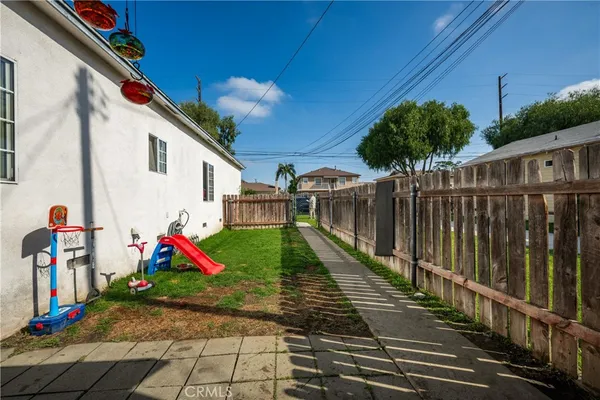 $849,000 | 9722 Walnut Street, Bellflower, CA 90706