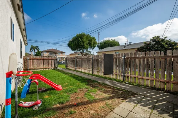 $849,000 | 9722 Walnut Street, Bellflower, CA 90706