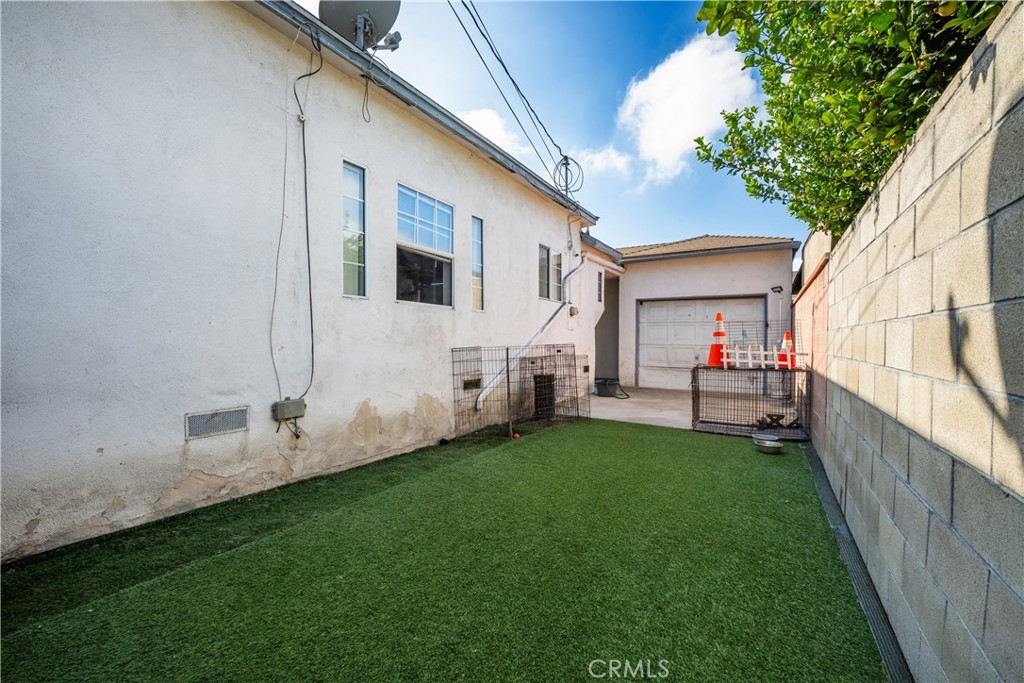 9722 Walnut Street Bellflower, CA 90706 - Photo 53 of 55 a view of back yard of the house