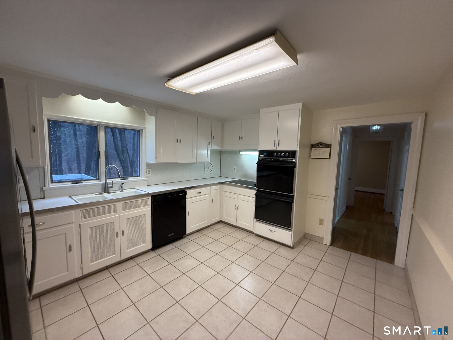 44 Pine Hill Road Avon, CT 06001 - Photo 5 of 11