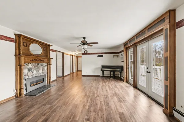 $400,000 | 11303 W Drive North, Bellevue, MI 49021