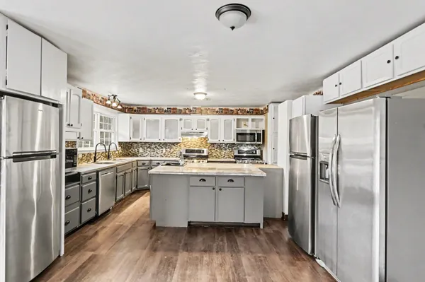 $400,000 | 11303 W Drive North, Bellevue, MI 49021