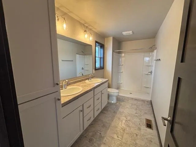 $499,900 | N8018 Blue Heron Circle, Sherwood, WI 54169