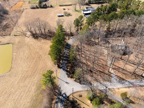 $189,000 | 4 Old Pond Lane, Dickson, TN 37055