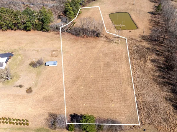 $189,000 | 4 Old Pond Lane, Dickson, TN 37055