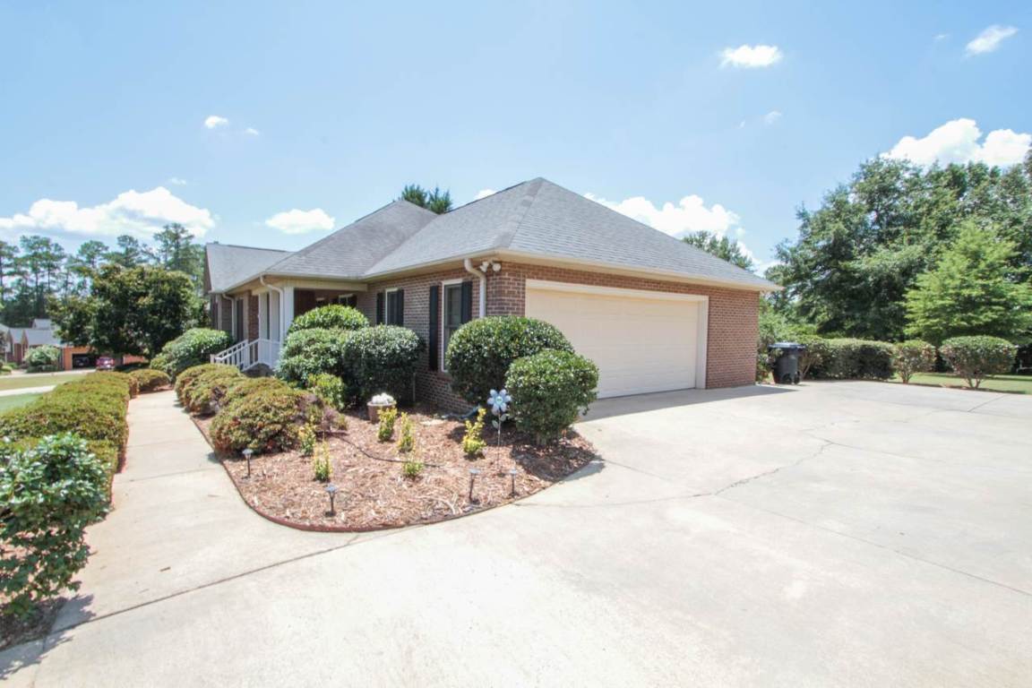 129 Holly Ridge Drive Anderson, SC 29621 - Photo 3 of 36