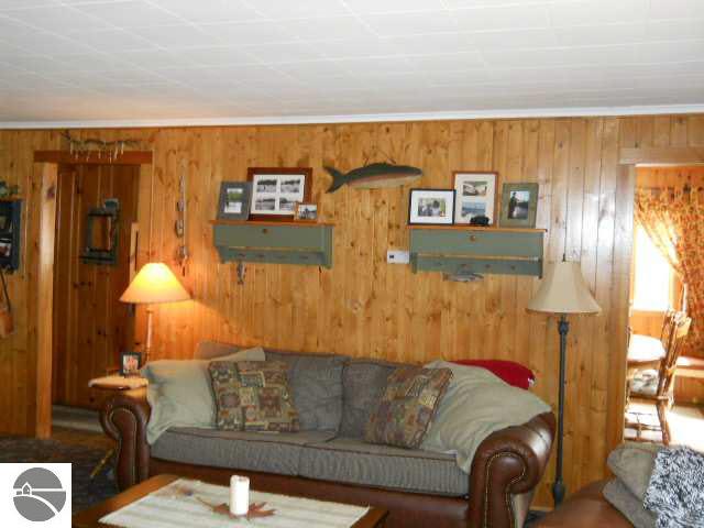 2297 South Martin Road Lupton, MI 48635 - Photo 8 of 17 1756613-7.JPG