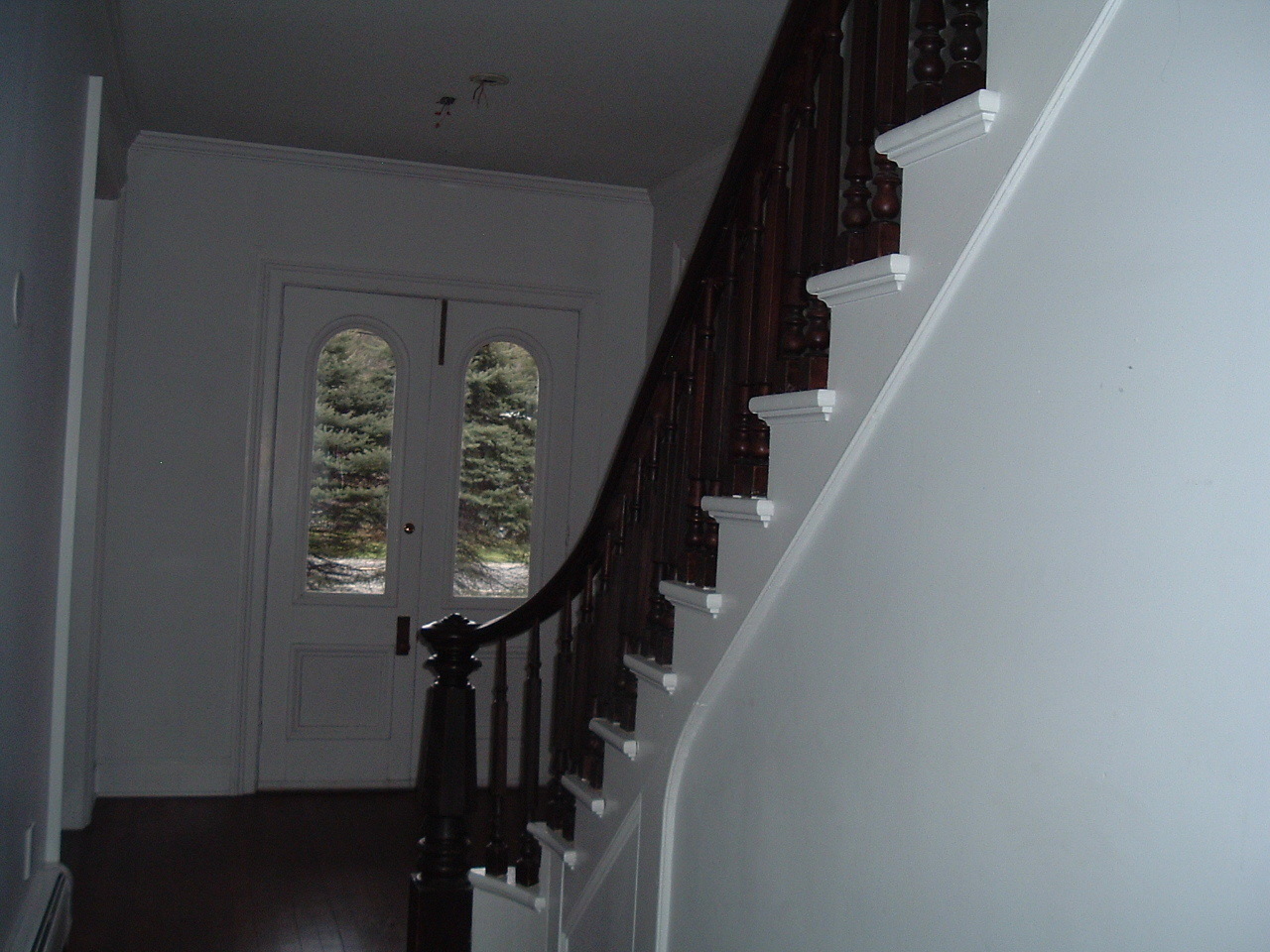 314 State Road Great Barrington, MA 01230 - Photo 14 of 23 staircase detail