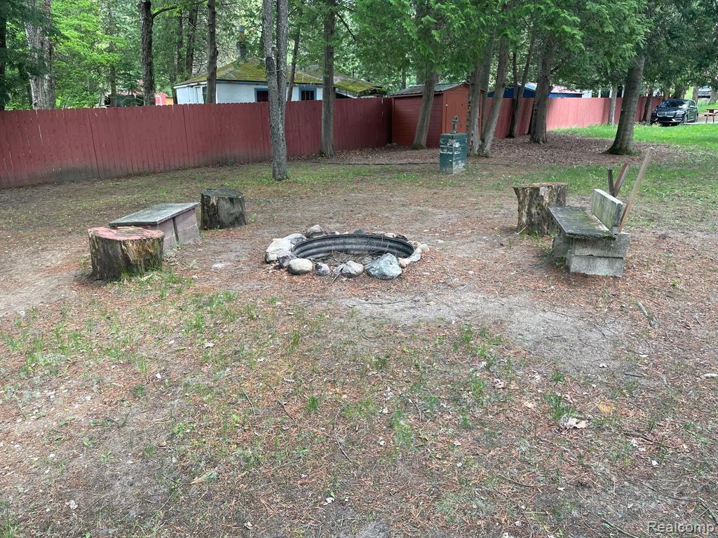 5211 Butman Road Gladwin, MI 48624 - Photo 40 of 47