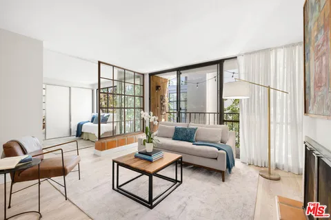 $675,000 | 10966 Rochester Avenue, Unit 3F, Los Angeles, CA 90024