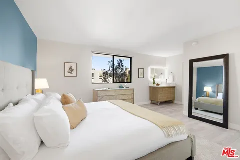 $675,000 | 10966 Rochester Avenue, Unit 3F, Los Angeles, CA 90024