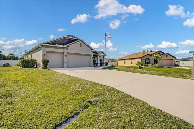 $559,000 | 1590 Southwest Medley Lane, Port St. Lucie, FL 34953