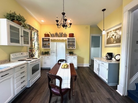 606 North Center Street Clinton, IL 61727 - Photo 13 of 33