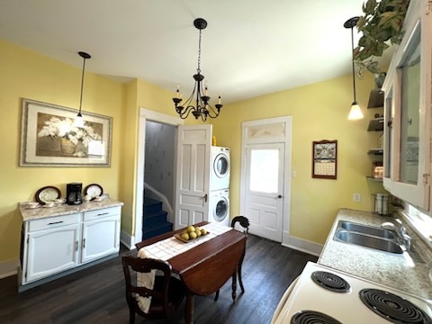 606 North Center Street Clinton, IL 61727 - Photo 14 of 33