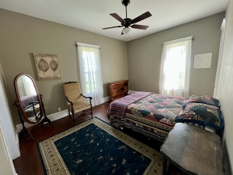 606 North Center Street Clinton, IL 61727 - Photo 15 of 33