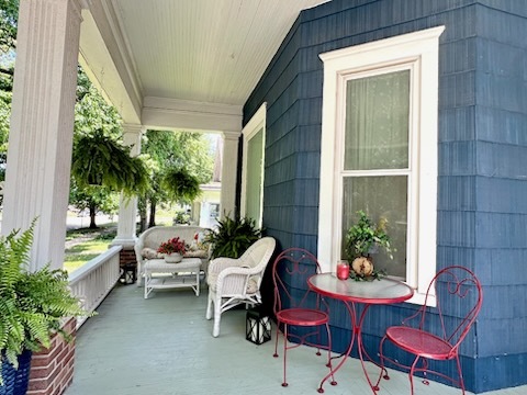 606 North Center Street Clinton, IL 61727 - Photo 3 of 33