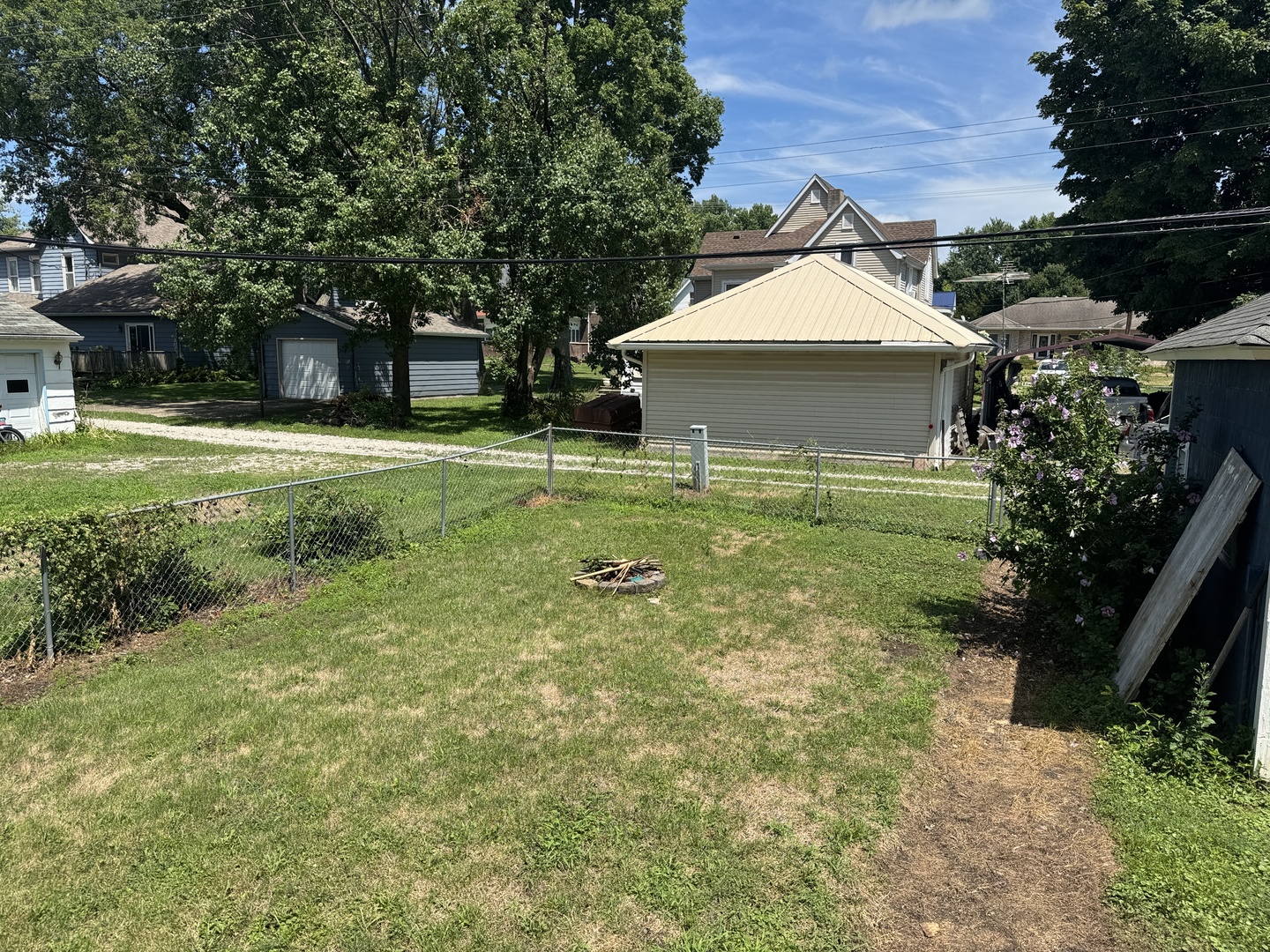 606 North Center Street Clinton, IL 61727 - Photo 33 of 33