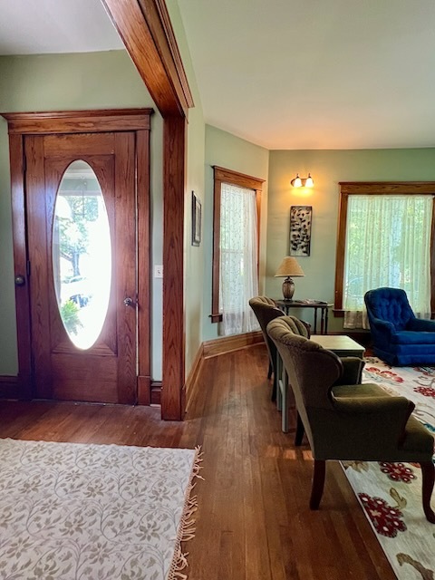 606 North Center Street Clinton, IL 61727 - Photo 6 of 33