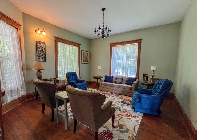 606 North Center Street Clinton, IL 61727 - Photo 7 of 33