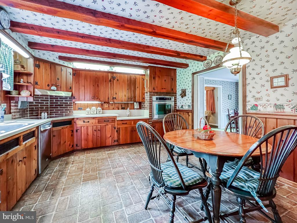 1908 Sylvan Terrace Yardley, PA 19067 - Photo 11 of 45 Eat-in Kitchen