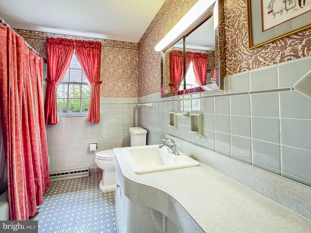 1908 Sylvan Terrace Yardley, PA 19067 - Photo 22 of 45 Full Hall Bath